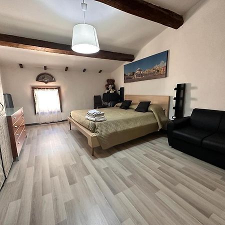 Hotel Karivi - Poma Florencie Exteriér fotografie