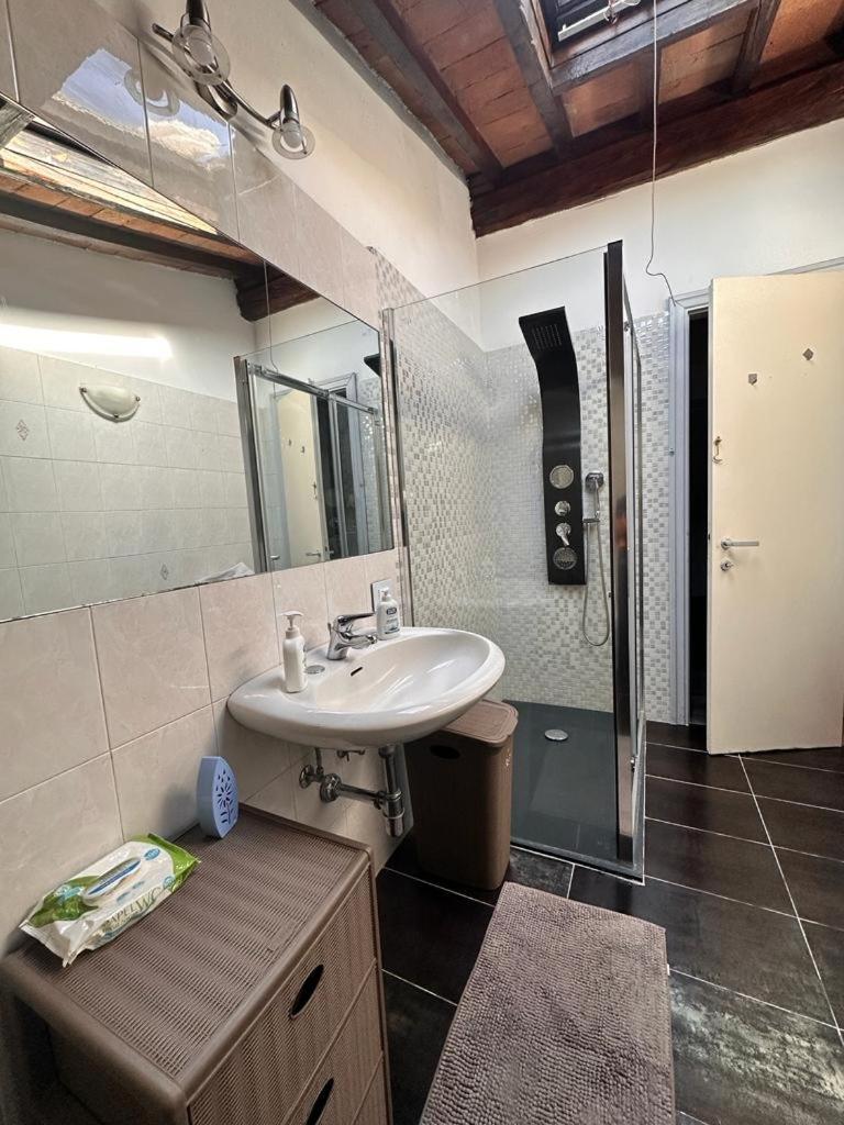 Hotel Karivi - Poma Florencie Exteriér fotografie